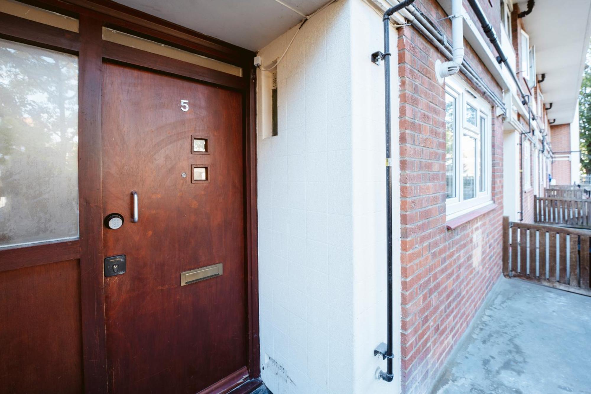 Deptford Bridge Double Rooms لندن المظهر الخارجي الصورة